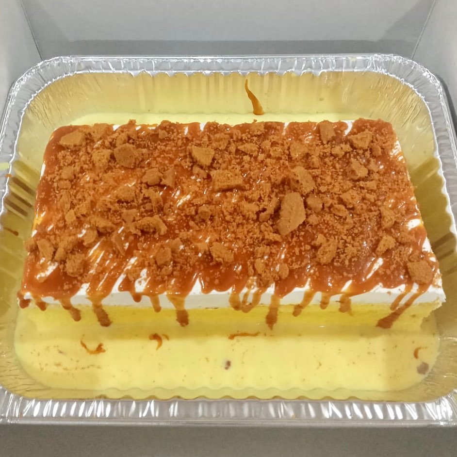 Saffron Dolce Milk Cake